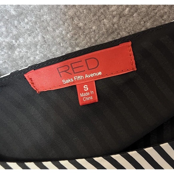 RED Saks Fifth Avenue Sleeveless Striped‎ Faux Leather Romper Womens Size Small - Picture 3 of 13